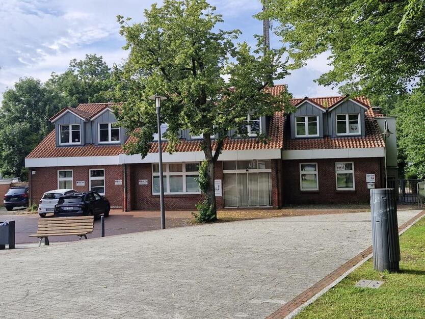 Praxis- Büro-, Gewerbefläche direkt am Marktplatz zu vermieten: