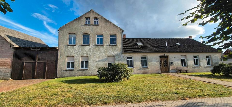 Einfamilienhaus Osterburg (Altmark) - 8 Zimmer, 150 m&sup2;, 110.000&euro; | Angebot:25852083