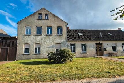 Haus Osterburg (Altmark) - 8 Zimmer, 150 m&sup2;, 110.000&euro; | Angebot:25852083