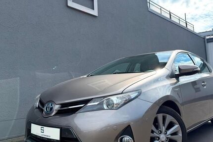 Toyota Auris 143.289 km 9.798 &euro; Hallschlag 54611