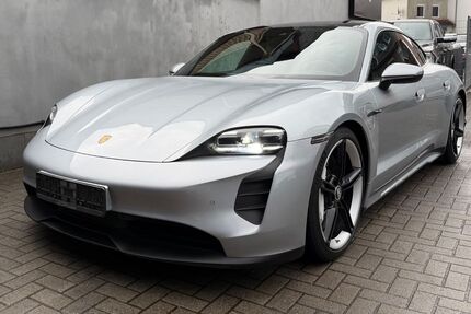 Porsche Taycan 100.000 km 48.900 &euro; Übach Palenberg 52531