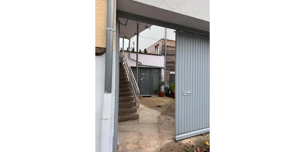 Einfamilienhaus Würzburg Steinbachtal - 8 Zimmer, 280 m&sup2;, 1.800&euro; | Angebot:24536882