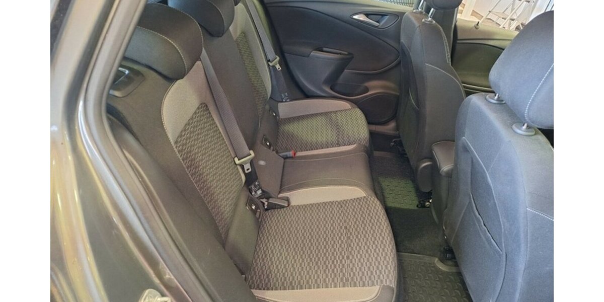 Opel Astra Klima Navi Temp CarPlay GARANTIE 28.000 km 28.000 km 14.500 &euro; Erftstadt 50374