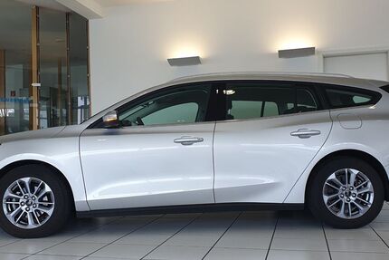 Ford Focus 38.000 km 19.250 € Köln 51149