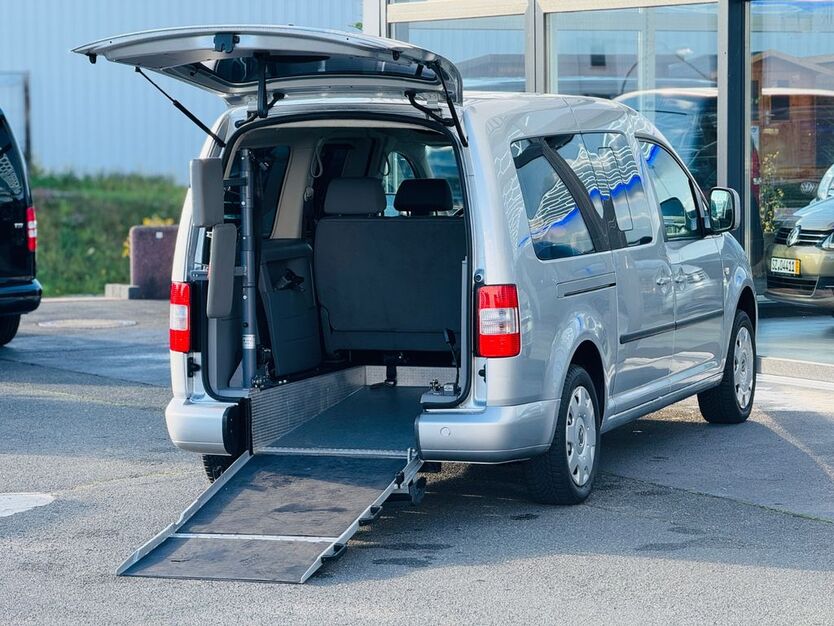 VW Caddy Maxi 110.000 km 19.900 € Salzgitter 38259
