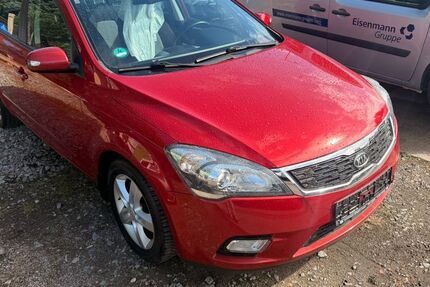 Kia ceed / Ceed 130.000 km 5.799 &euro; Berlin 12349