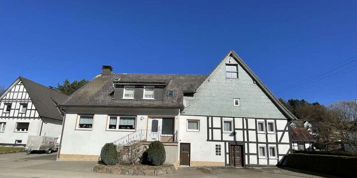 Einfamilienhaus Kirchhundem / Heinsberg Heinsberg - 11 Zimmer, 196 m&sup2;, 130.000&euro; | Angebot:25360619