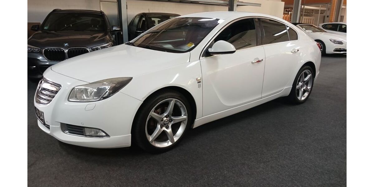 Opel Insignia 230.000 km 5.900 &euro; Rüsselsheim 65428