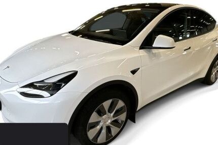 Tesla Model Y 72.472 km 34.200 &euro; Hanau 63457