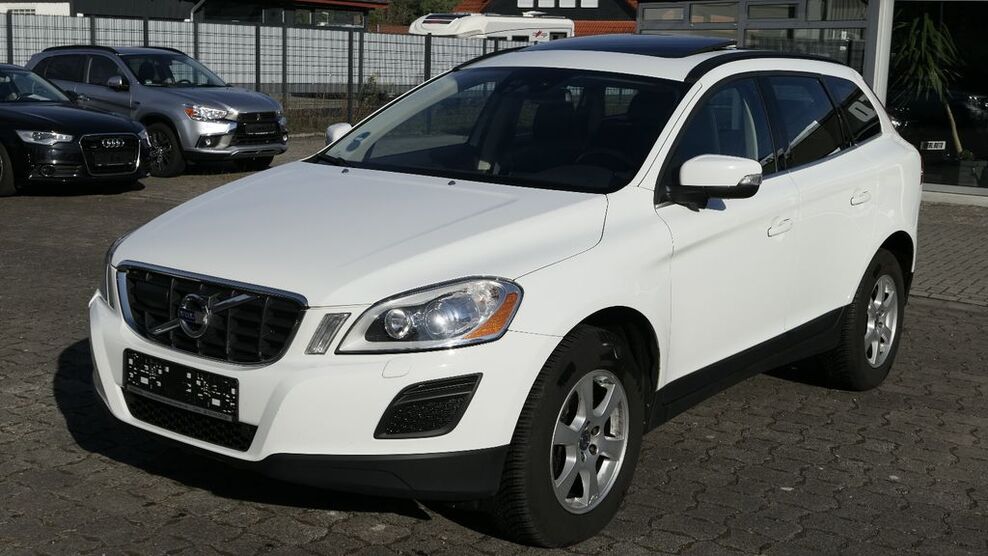 Volvo XC60 265.800 km 11.290 € Adelheidsdorf 29352