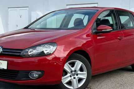 VW Golf 121.102 km 7.999 &euro; Bad Endorf 83093