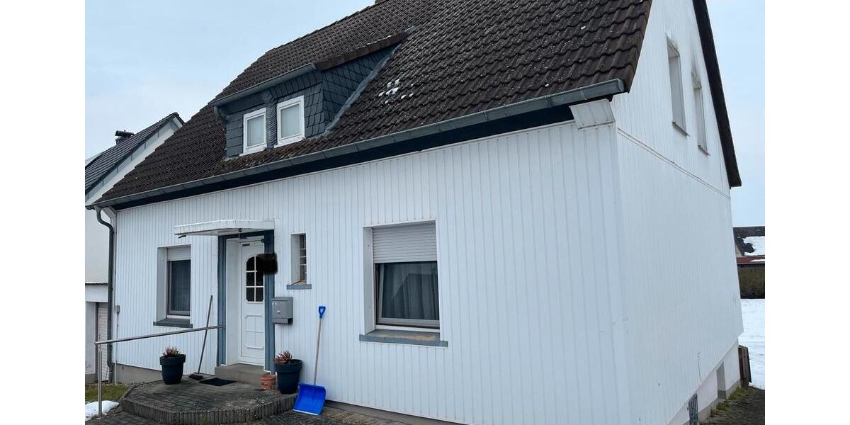 Mehrfamilienhaus, Wohnhaus Großenlüder - 250.000&euro; | Angebot:26586043