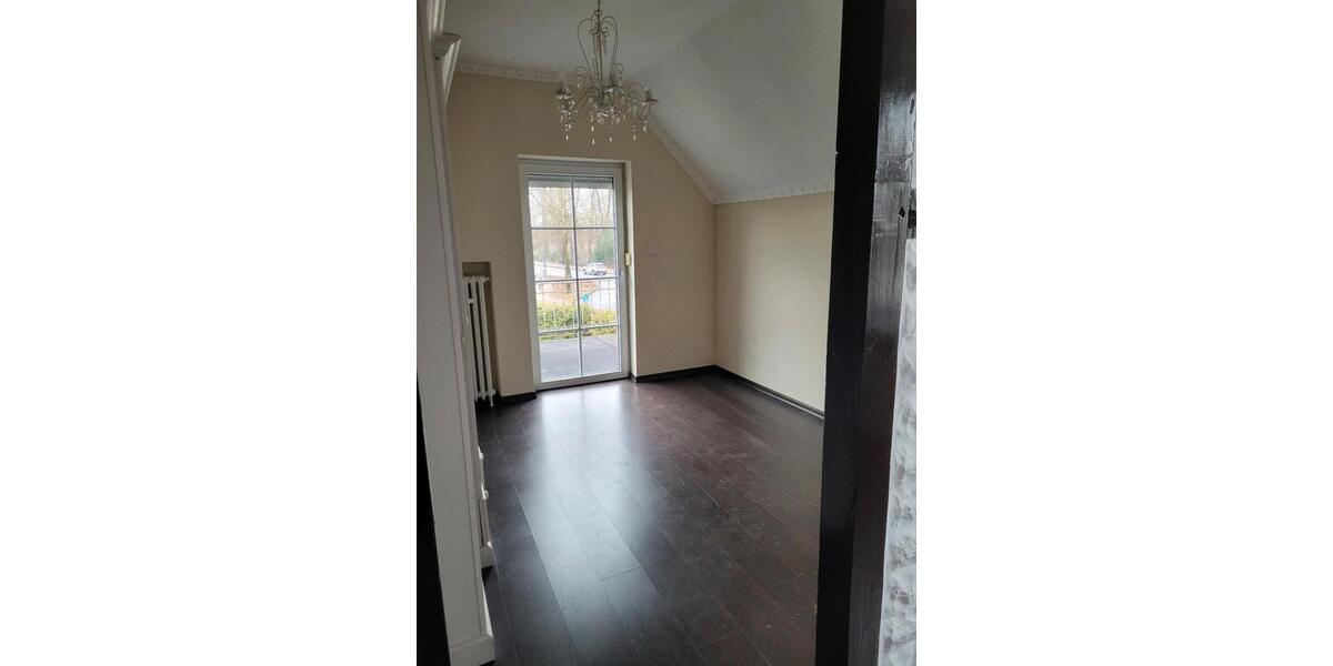 Einfamilienhaus Gütersloh - 6 Zimmer, 141 m&sup2;, 1.500&euro; | Angebot:25384128