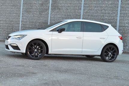 Seat Leon 75.600 km 12.880 € München 81243