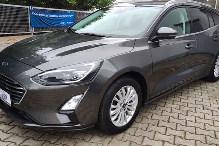 Ford Focus 72.700 km 19.780 &euro; Dessau-Roßlau 06849