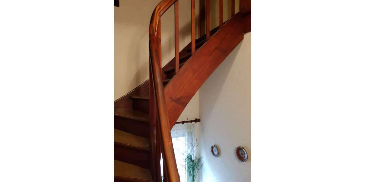 Haus zum Kaufen in Saalfeld 270.000 € 113 m² 7 zimmer