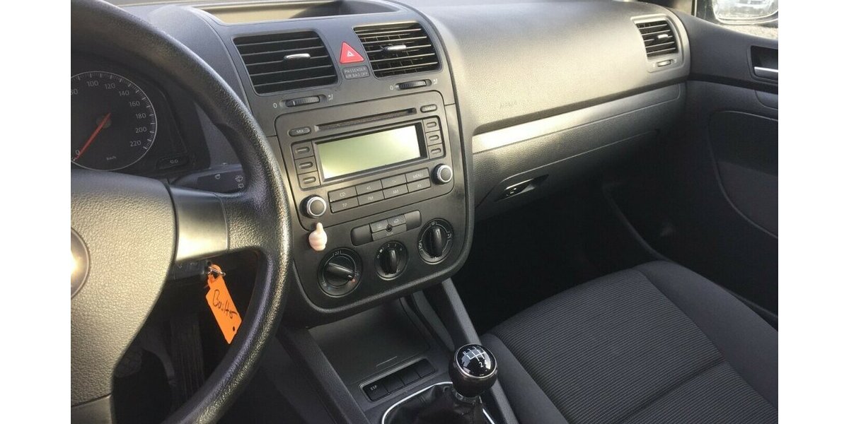 VW Golf Trendline, Klima,el.Fh. 2 Hd.,Tüv 03/28! 200.000 km 2.500 &euro; Himmelkron 95502