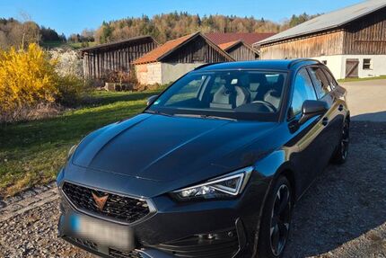 Cupra Leon 30.000 km 25.300 &euro; Perlesreut 94157