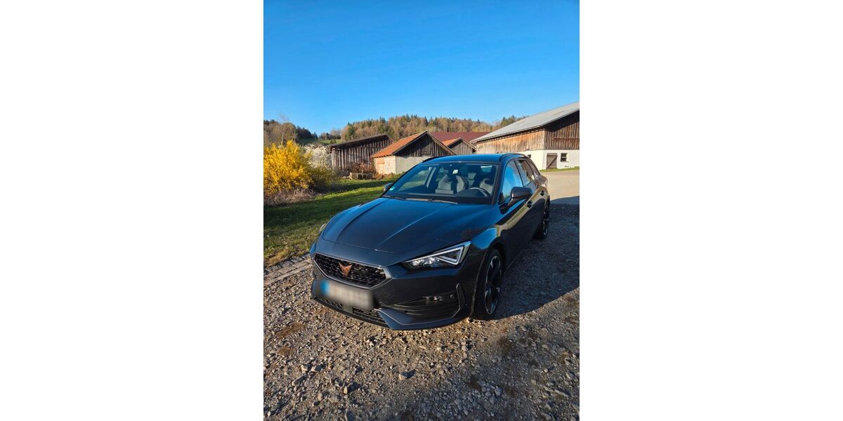 Cupra Leon 30.000 km 25.800 &euro; Perlesreut 94157