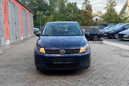 VW Touran 270.000 km 4.790 &euro; Neustadt an der Donau 93333