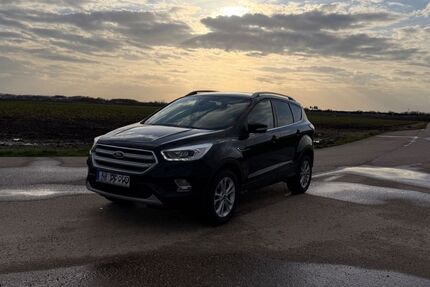 Ford Kuga 117.000 km 10.500 &euro; Aachen 52080