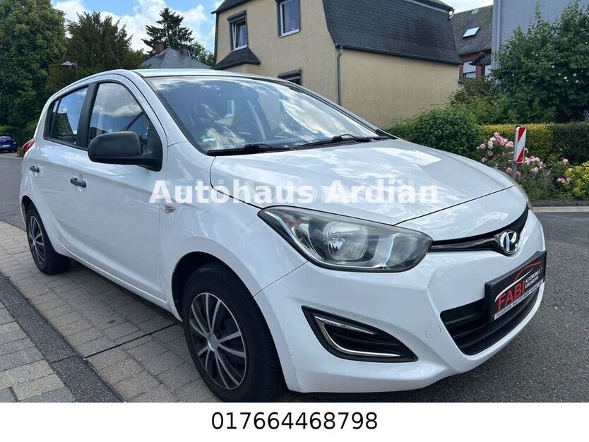 i20