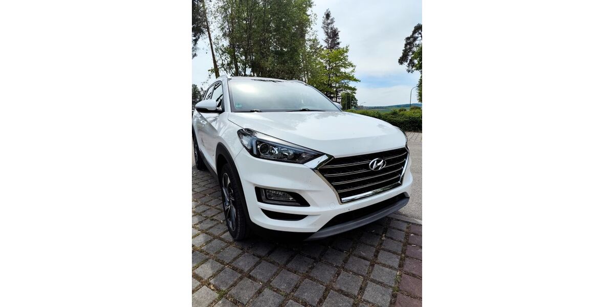 Hyundai TUCSON 140.500 km 14.700 &euro; Brunn 93164