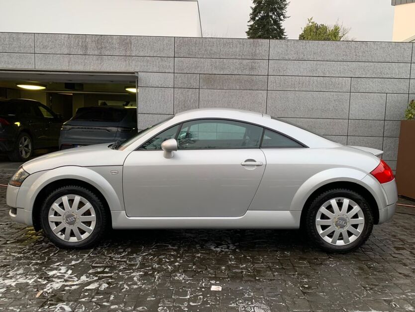 Audi TT 206.000 km 2.350 € Solingen 42697