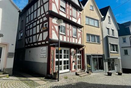 Exklusives Fachwerkhaus mit 2 Wohnungen in der Altstadt