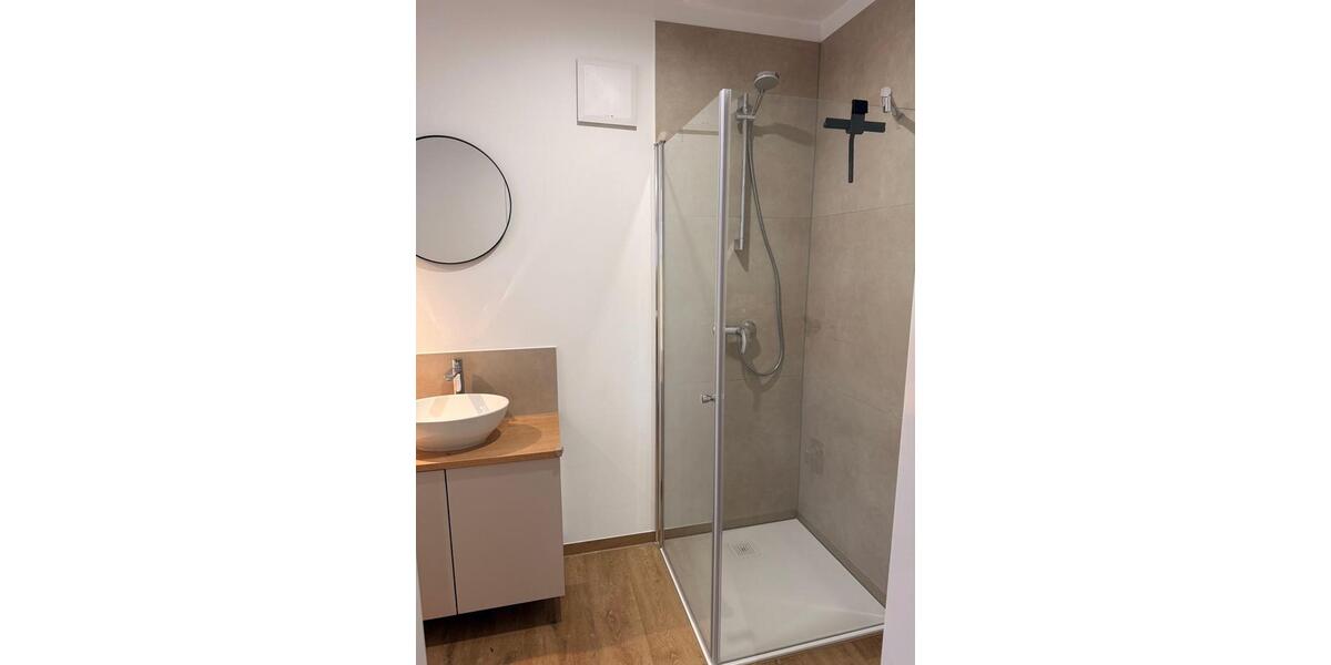 Moderne und vollmöblierte Wohnung in Falkenstein 2 zimmer