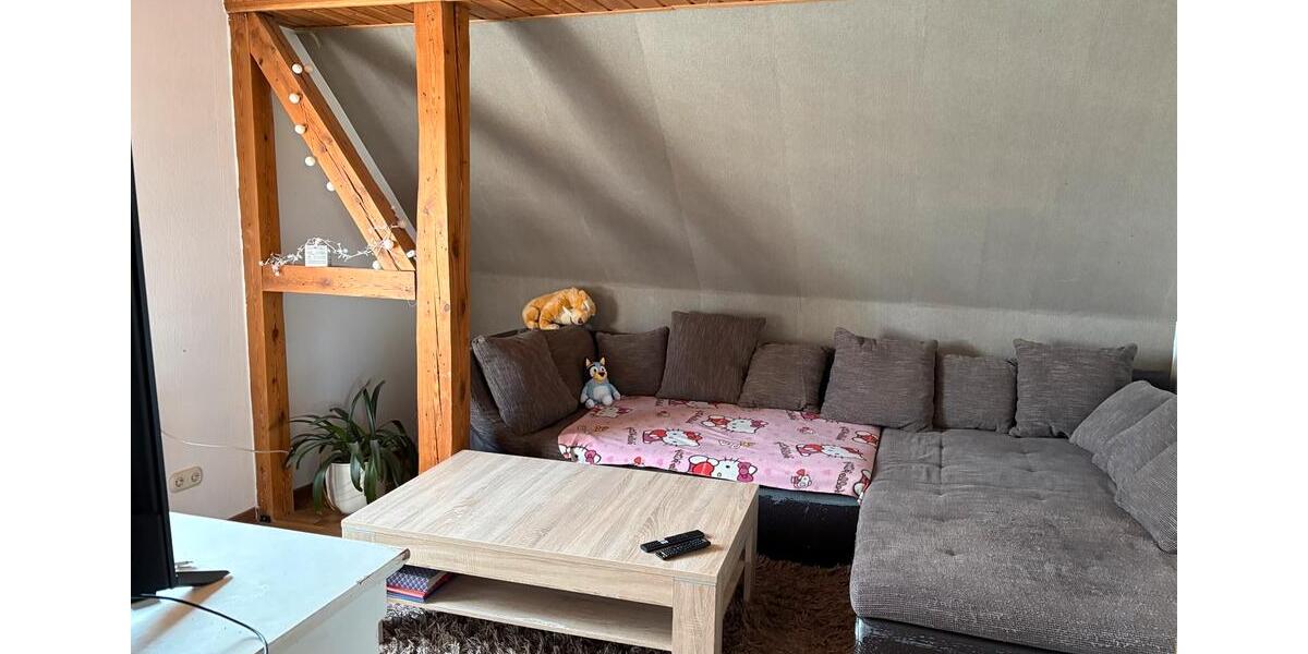 Dachgeschoßwohnung Adelheidsdorf - 4 Zimmer, 100 m&sup2;, 650&euro; | Angebot:26531170