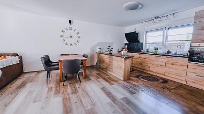GROßZÜGIGES FAMILIENPARADIES - Haus Sasbach am Kaiserstuhl | Angebot:27016575