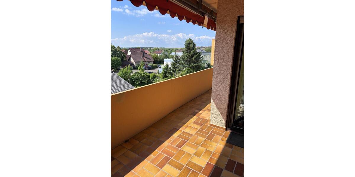 Dachgeschoßwohnung Affalterbach - 3 Zimmer, 75 m&sup2;, 249.000&euro; | Angebot:25568447