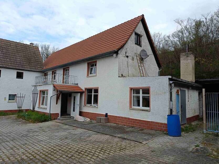 Haus zum Kaufen in Weißenfels 119.000 € 122 m²