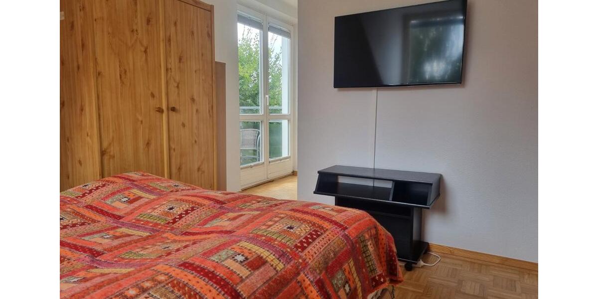 Dachgeschoßwohnung Bielefeld Schildesche - 2 Zimmer, 25 m&sup2;, 410&euro; | Angebot:26347717