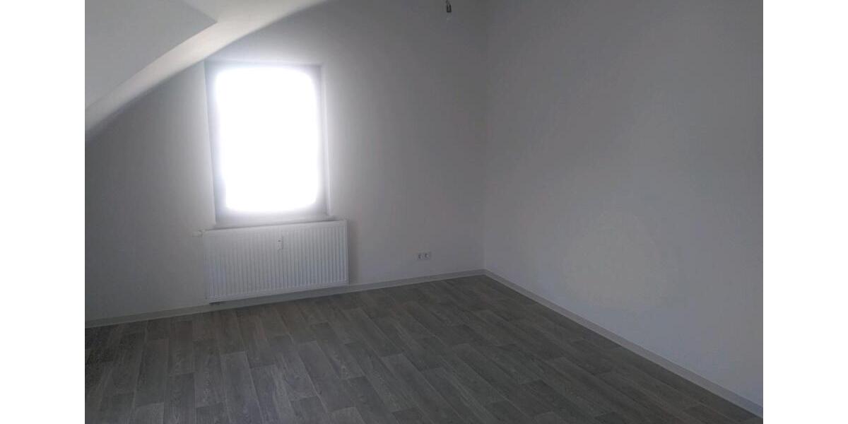Dachgeschoßwohnung Freiberg - 2 Zimmer, 53 m&sup2;, 92.000&euro; | Angebot:25800341