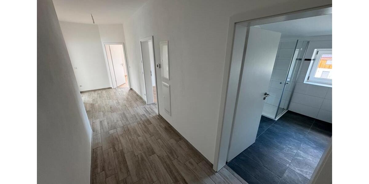 Dachgeschoßwohnung Kirchheim bei München - 3 Zimmer, 93 m&sup2;, 1.990&euro; | Angebot:24762321