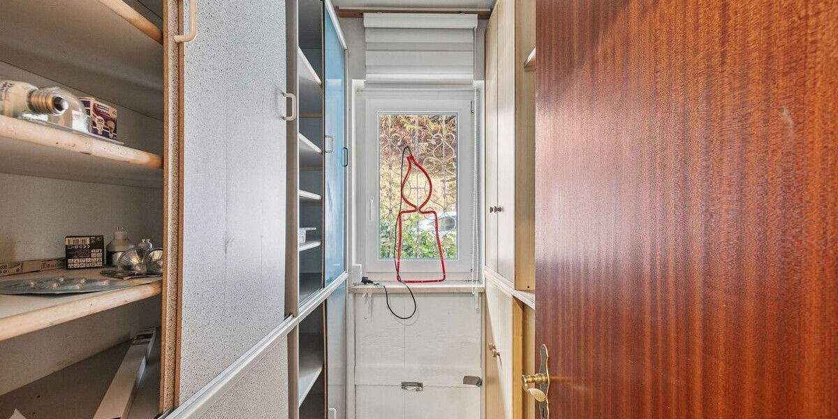 Einfamilienhaus Undorf Undorf - 7 Zimmer, 208 m&sup2;, 599.000&euro; | Angebot:25779834