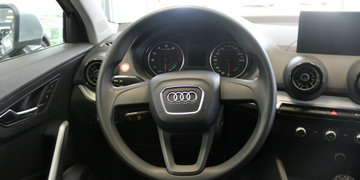 Audi Q2 1.0 TFSI Ultra - AHK - 110.909 km 12.980 &euro; Euskirchen 53881