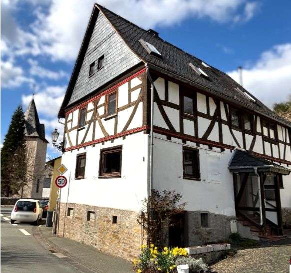 Einfamilienhaus Braunfels Tiefenbach Tiefenbach - 8 Zimmer, 170 m&sup2;, 199.000&euro; | Angebot:26161003
