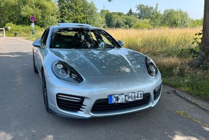 Porsche Panamera 136.000 km 36.000 &euro; Obertshausen 63179