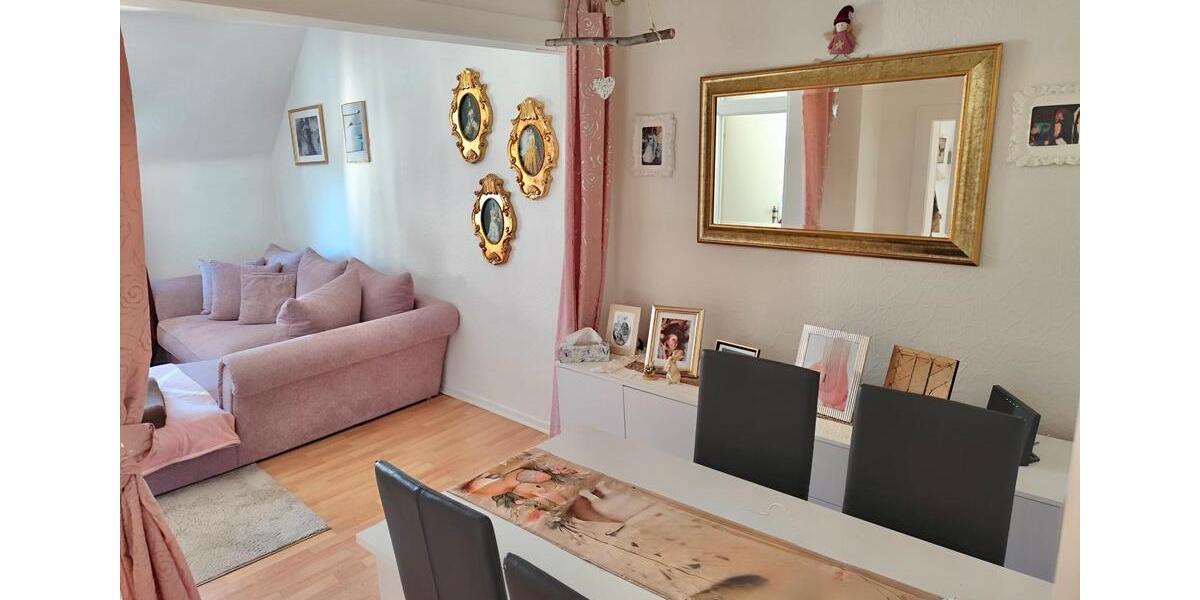 Dachgeschoßwohnung Solingen Wald - 2 Zimmer, 55 m&sup2;, 720&euro; | Angebot:26663996