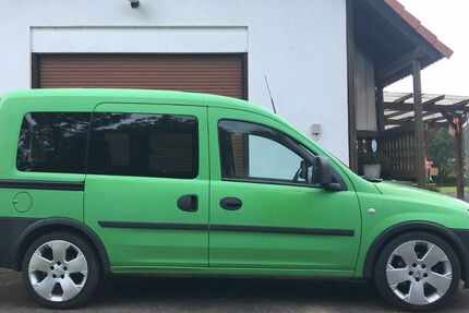 Opel Combo 289.000 km 3.100 € Adelhausen 98646