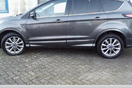 Ford Kuga 110.000 km 16.890 &euro; Elmshorn 25337