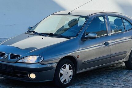 Renault Megane 89.097 km 750 &euro; Dresden 01257