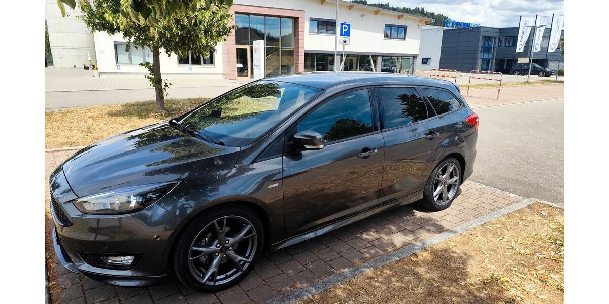 Ford Focus 92.100 km 9.990 &euro; Schopfheim 79650
