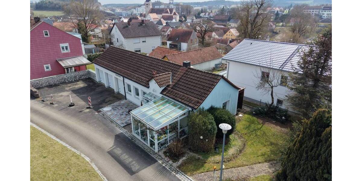 Gewerbeobjekt Lauterhofen - 2 Zimmer, 57 m&sup2;, 95.000&euro; | Angebot:26154433