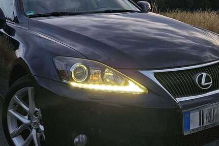 Lexus IS 220d