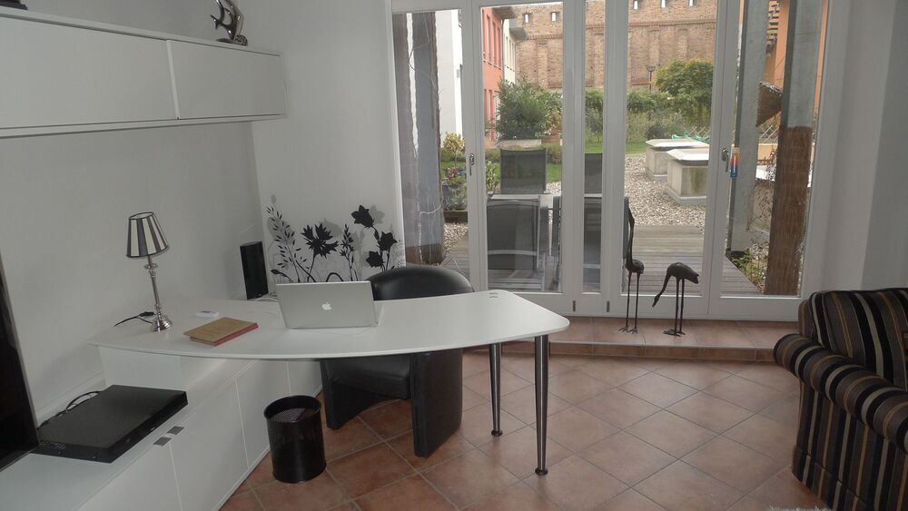 Langfristige Vermietung - zentral und großzügig in Rostocks Altstadt - Appartement Rostock | Angebot:26633755