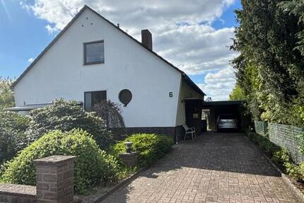 Einfamilienhaus mit viel Platz und großem Garten in MüdenAller zimmer
